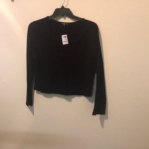 Long sleeve vee neck crop top